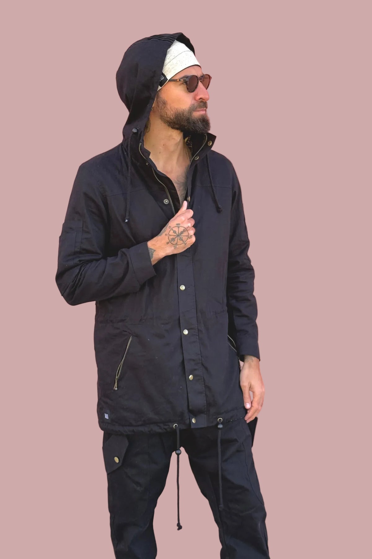 VALO Design Jackets LUONTO - Medium-Long 100% cotton jacket with impressive VALO print art by artist Timo Nummela on the interior layer