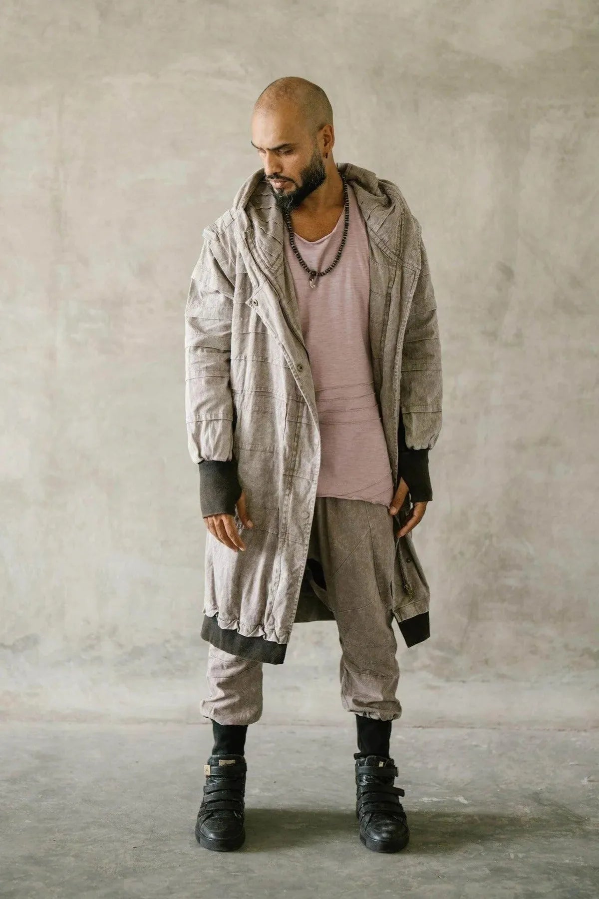 Sisu outfit khaki