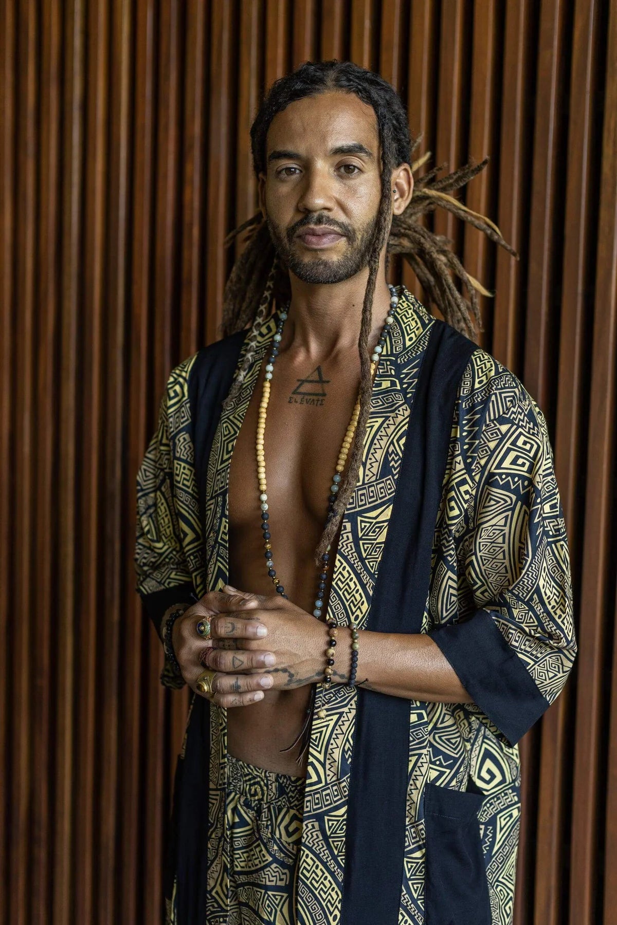 Valo Spirit Outfit Gold & Black