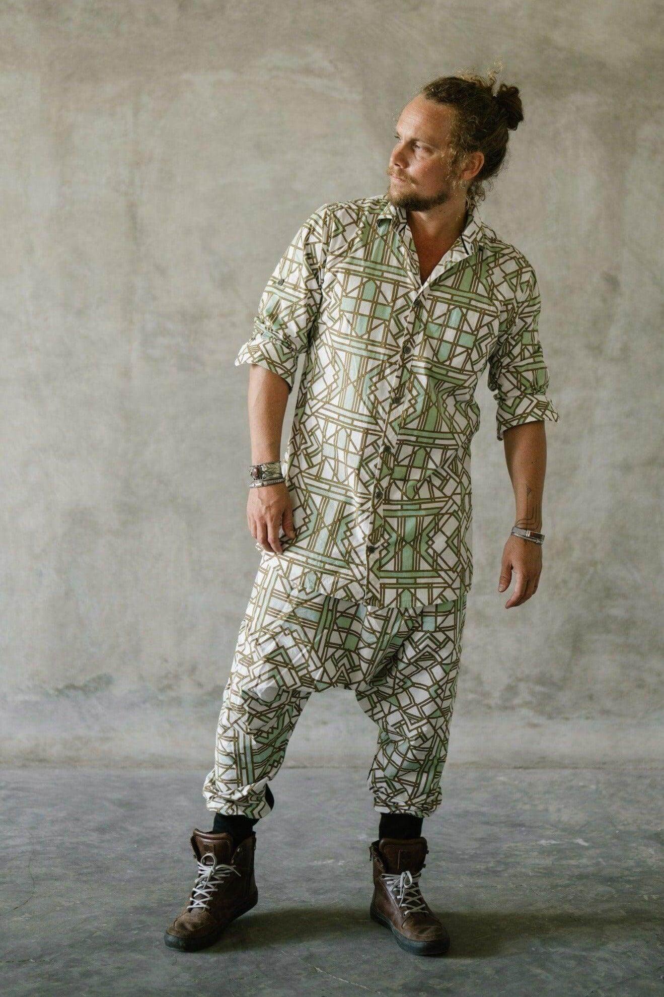 VALO Design Clothing Shirts White / Gold / Mint VALO SPIRIT PANTAI White Geometric - A classic slim fit button up shirt with unique print