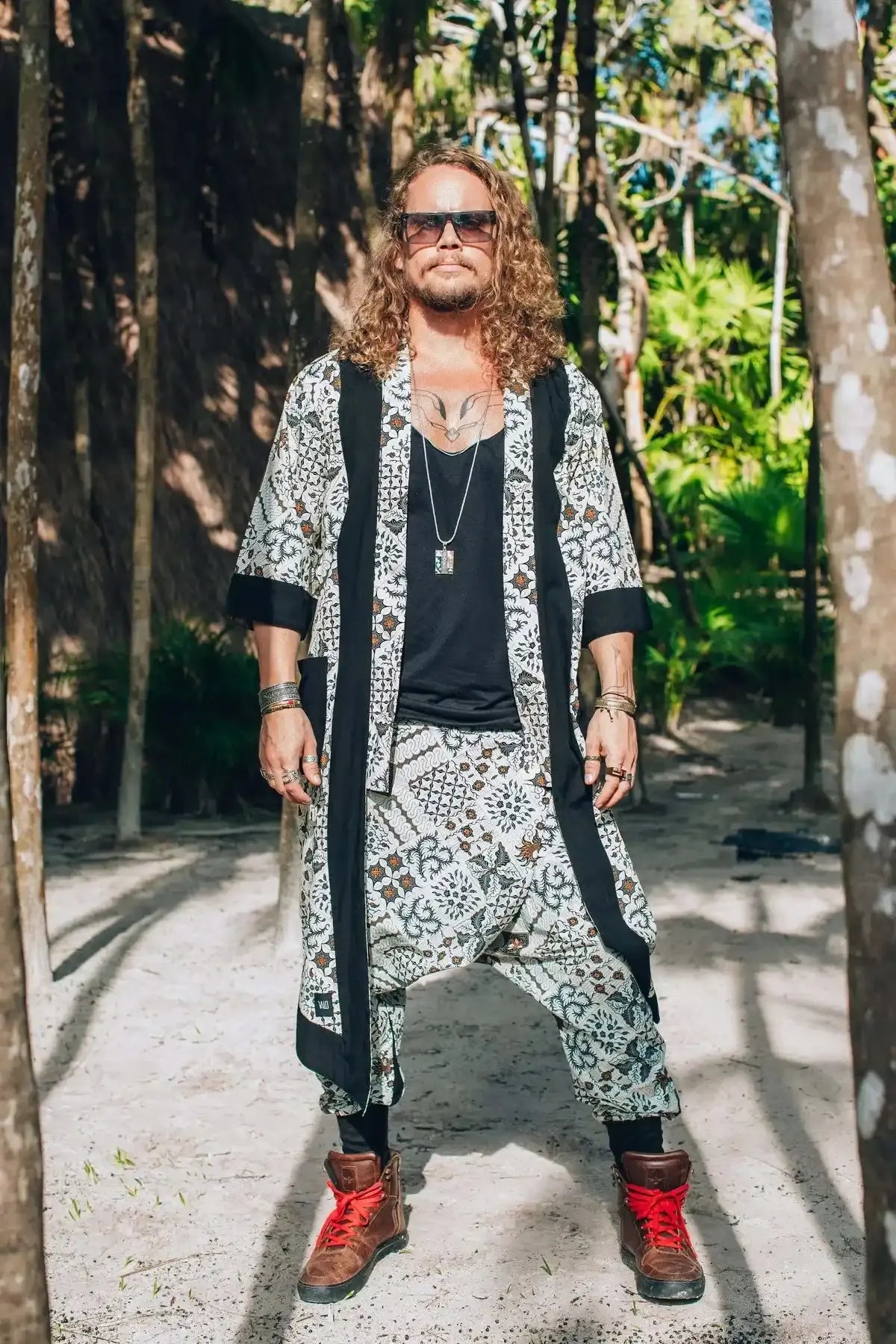 Bali Spirit Outfit White Batik