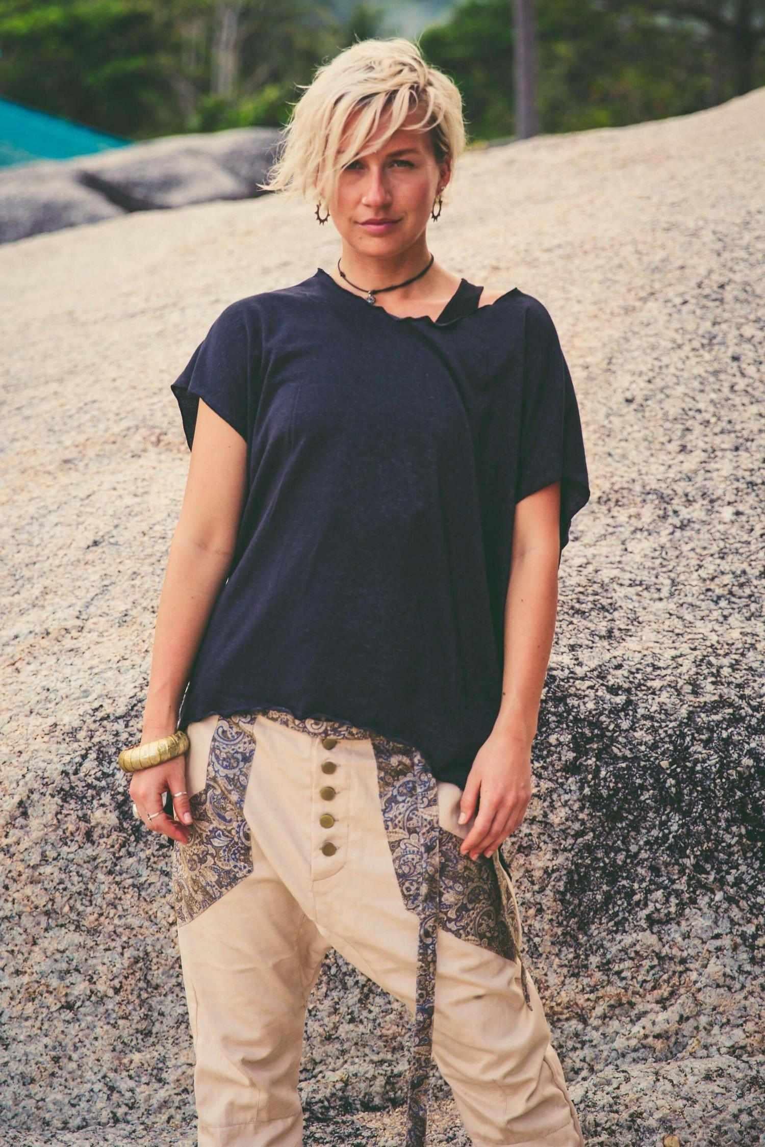 ISO - loose and comfortable asymmetric oversized t-shirt cropped top - VALO Design Clothing 