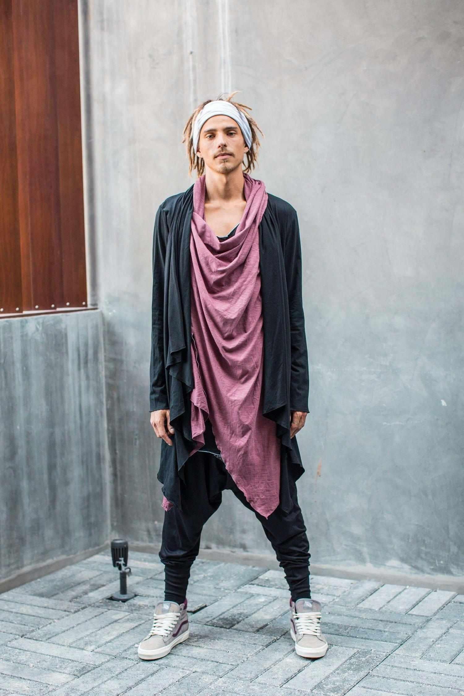 VALO Design Capes NEW MOON - Long-sleeve, double-layered, multi-use hooded cardigan made with high-quality, natural materials. Versatile design perfect for layering or as a statement piece.