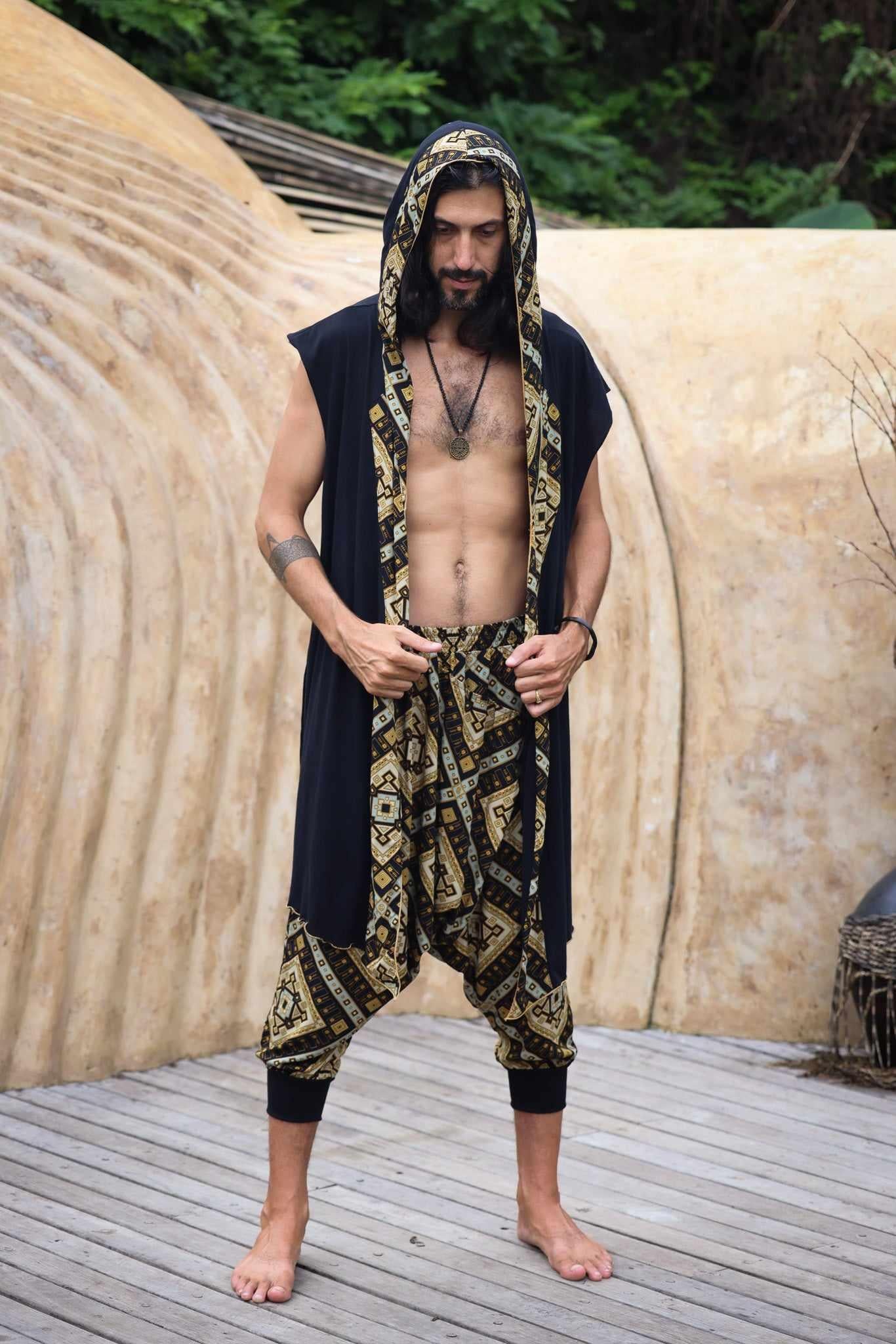 VALO Design Capris NINJA Capri – Ninja-style drop-crotch harem shorts crafted from exceptionally soft, high-quality Tencel fabric. Sustainable, breathable, and made from regenerative trees.