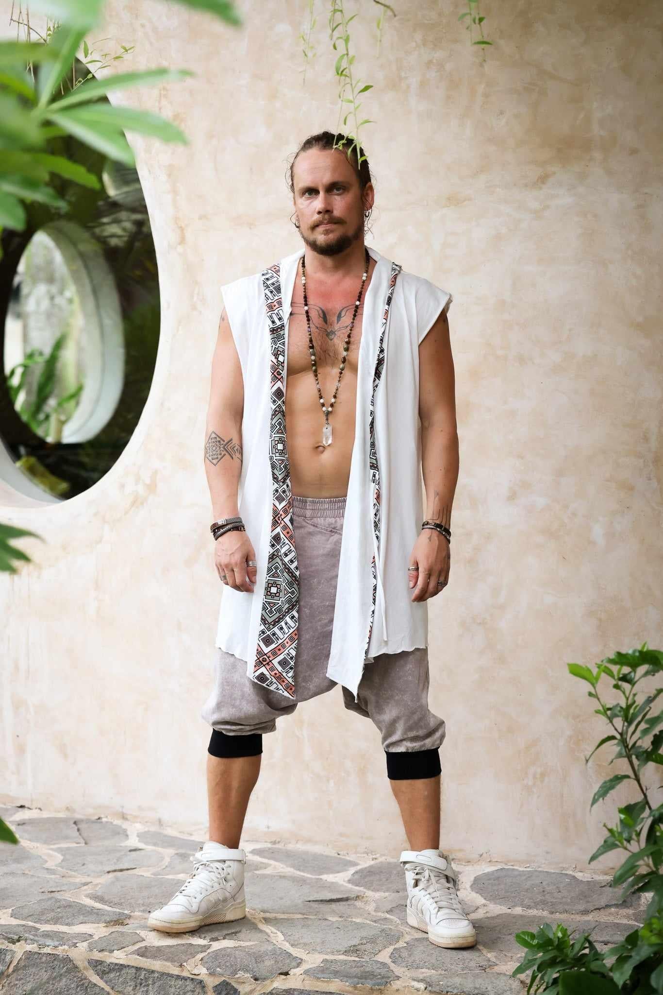 VALO Design Capris NINJA Capris – Ninja-style drop-crotch harem shorts crafted from soft, high-quality 100% cotton twill. The stonewash gives a denim-like look with a softer, more breathable feel.