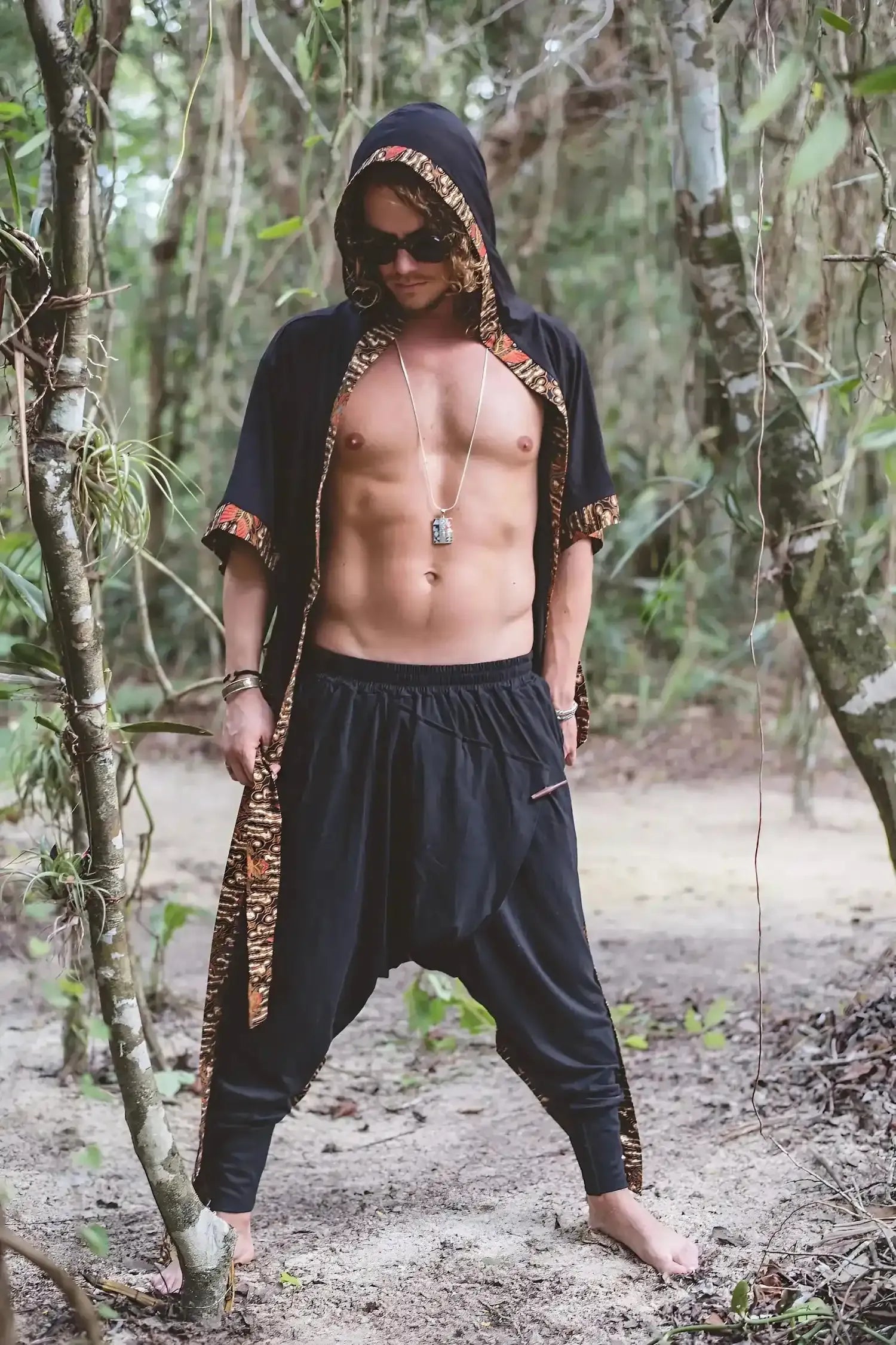 VALO Design Pants NINJA - Made from high quality Organic Cotton. Perfect, unisex drop crotch harem pants for any occasion - home lounging, yoga class, or active lifestyle.