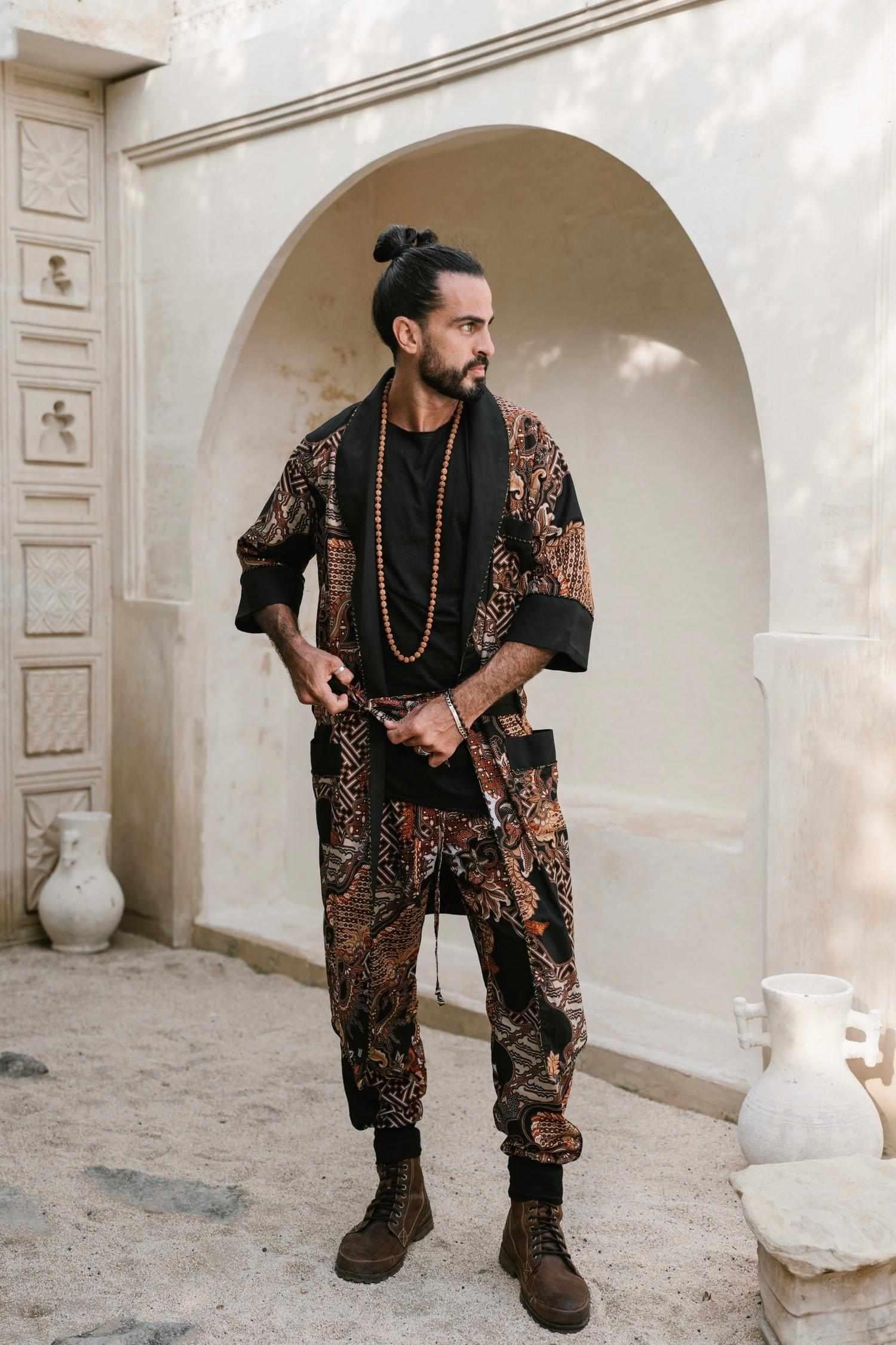 POMO Jacket Black Batik - Elegant Chic Kimono Jacket