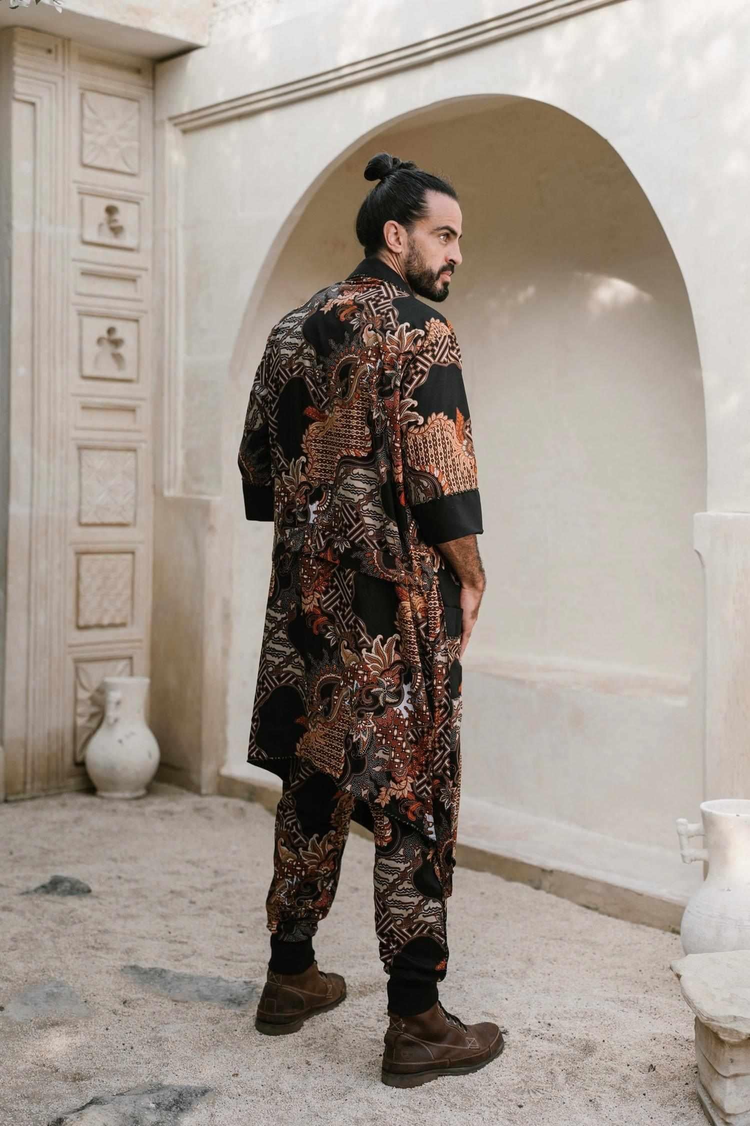 POMO Jacket Black Batik - Elegant Chic Kimono Jacket