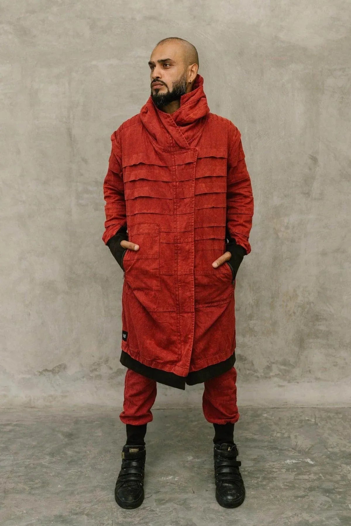 Sisu Outfit Ruby Red