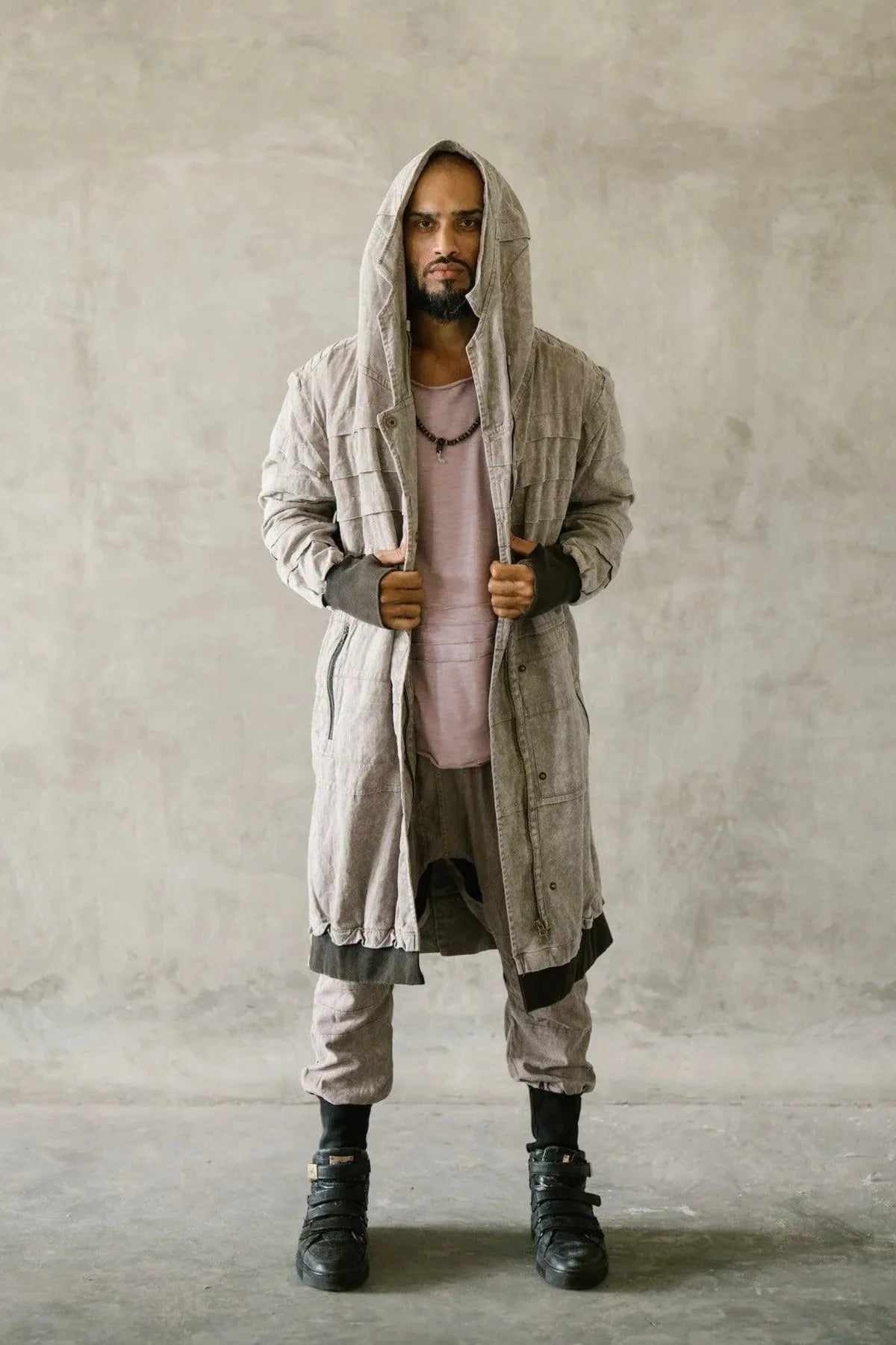 Sisu outfit khaki