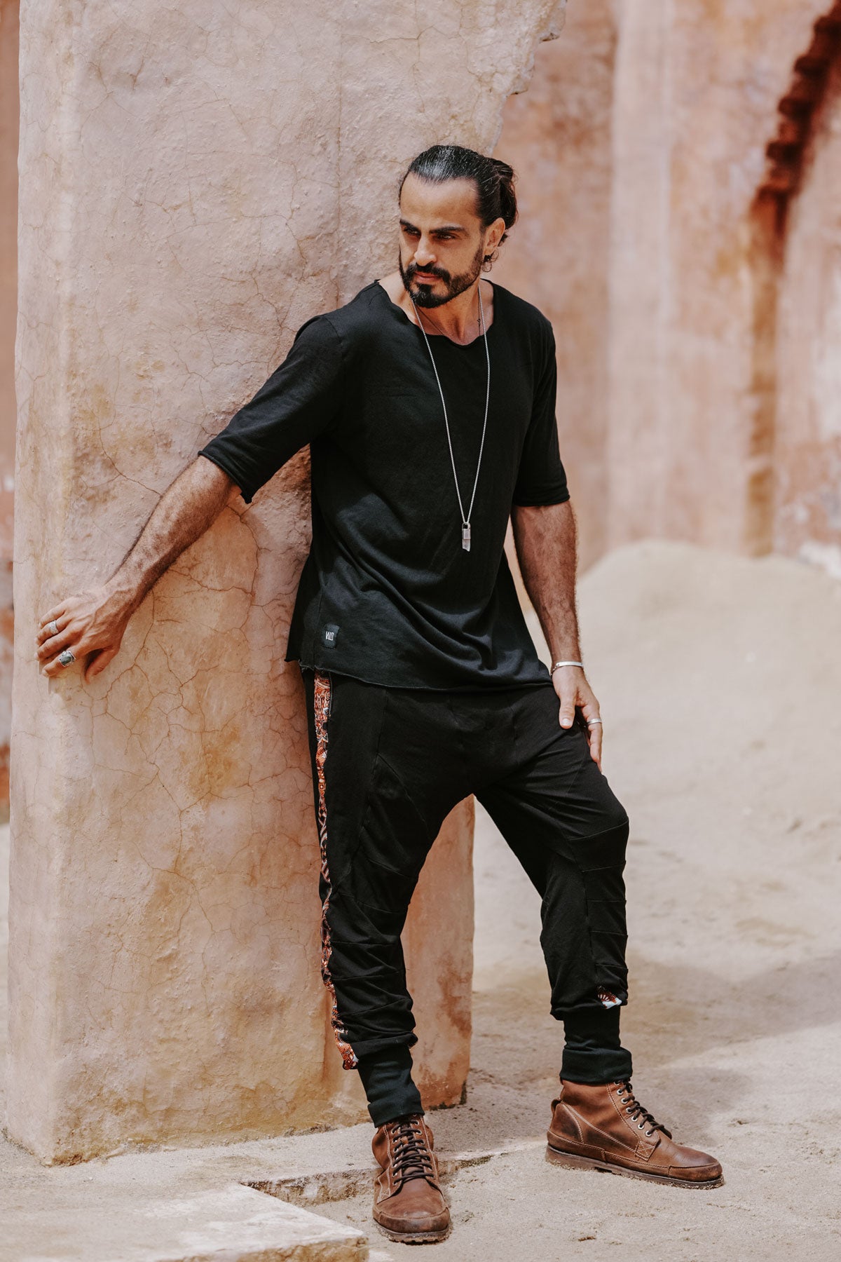 VALO Design - CAPO Pants Black Batik