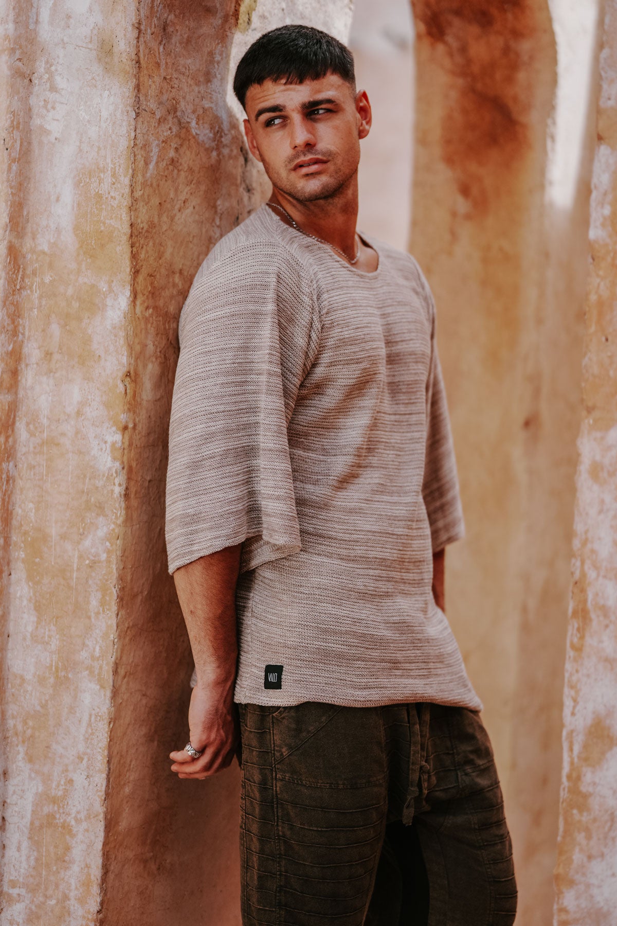 VALO Design - HIHA Knit Crew