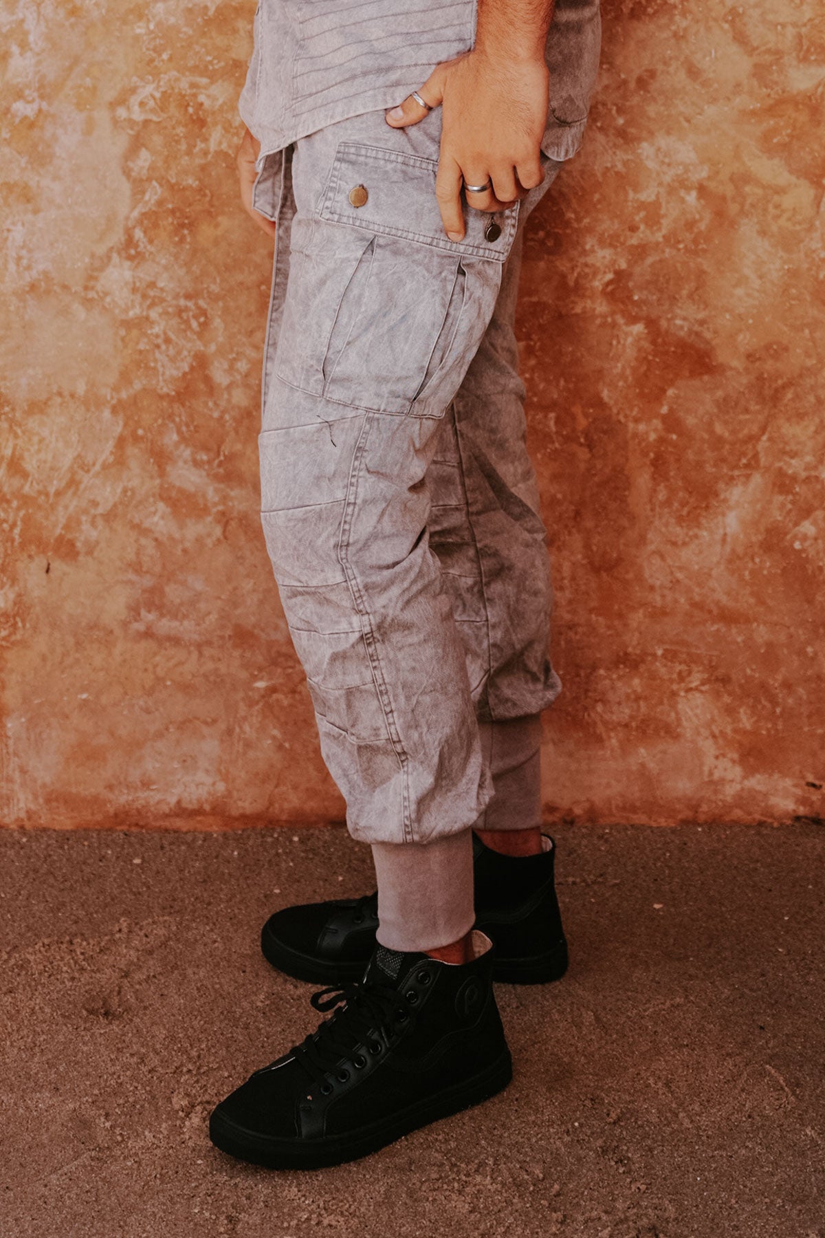 RENEGADE Light Khaki - Unique Streetwear Cargo Pants